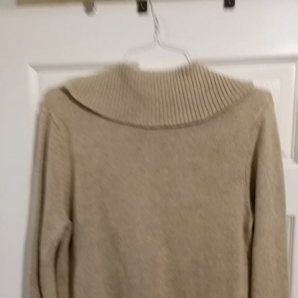 SOLD   Vintage 🆕 Tiara International Embroidered Cardigan Sweater Zipper Front - Picture 5 of 11